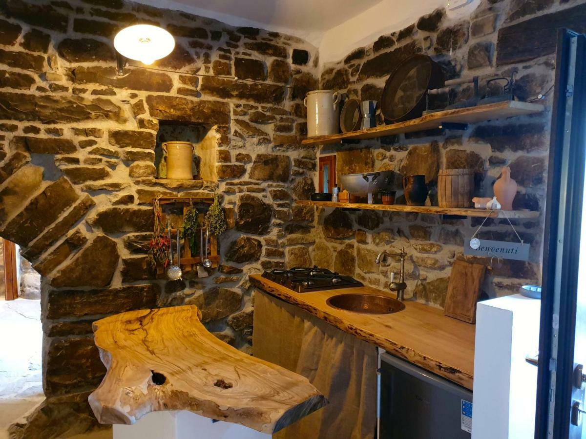 Casa Contadina Leilighet Castelmezzano Eksteriør bilde